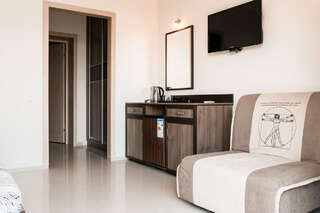 Гостиница Аврора Николаевка Двухместный номер Делюкс с 1 кроватью и балконом-3