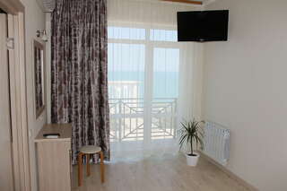 Гостиница Аврора Николаевка Люкс с видом на море-3