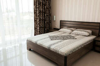 Гостиница Аврора Николаевка Двухместный номер Делюкс с 1 кроватью и балконом-1